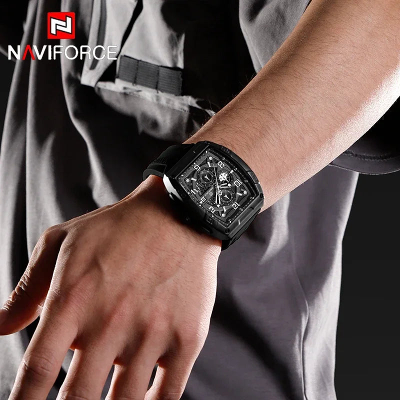 NAVIFORCE NF8052 Large Dial Multifunction Chronograph Watch